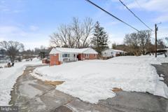 1639 The Strand - Photo 1 of 1