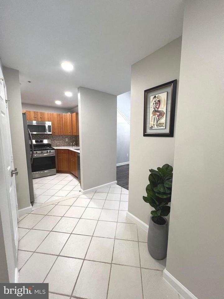 12020 Taliesin Pl - Photo 7 of 49