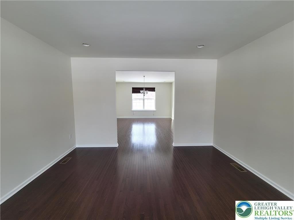 4251 Beech Dr - Photo 5 of 25