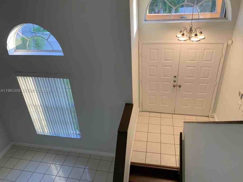 12447 Nw 7th St - Photo 2 of 24