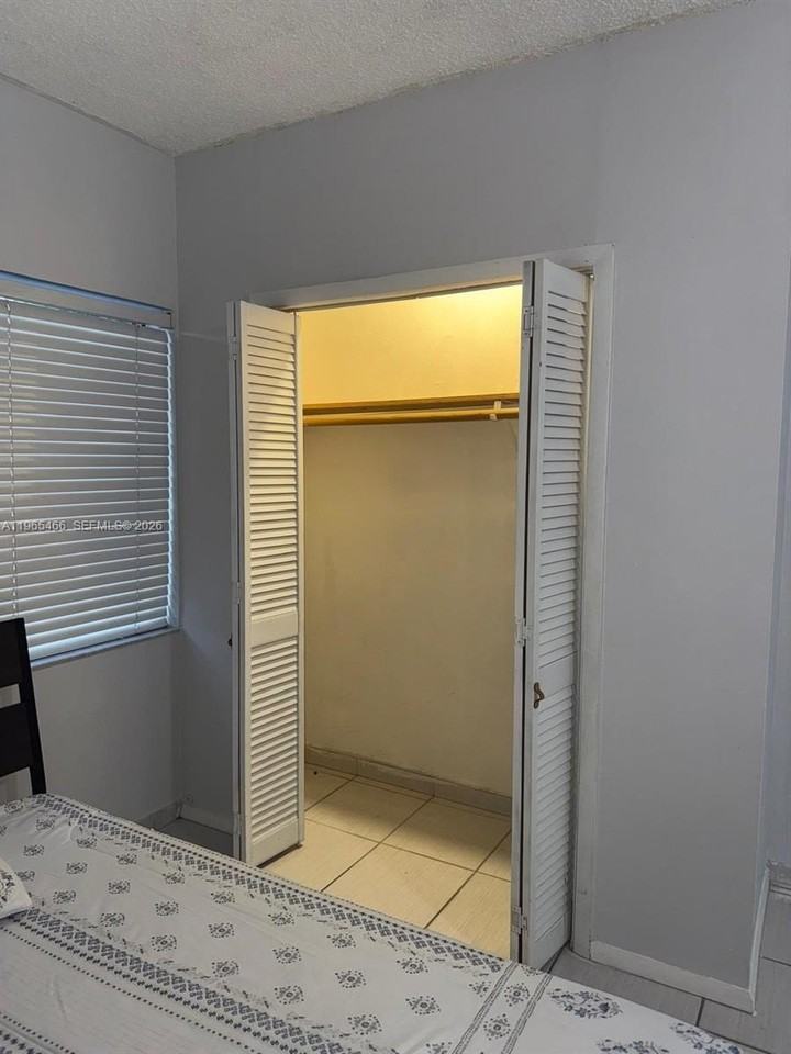 13142 Sw 5th St #0 - Photo 7 of 10