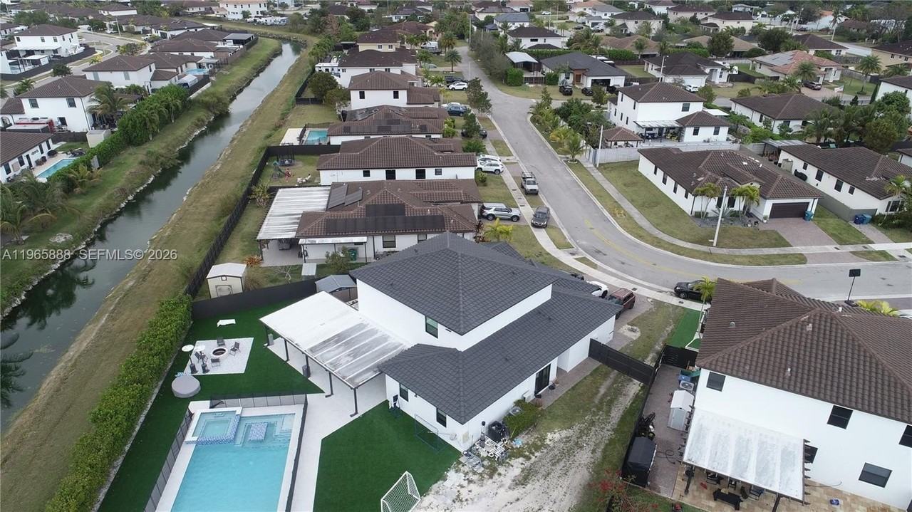 22910 Sw 127th Pl #1 - Photo 6 of 8