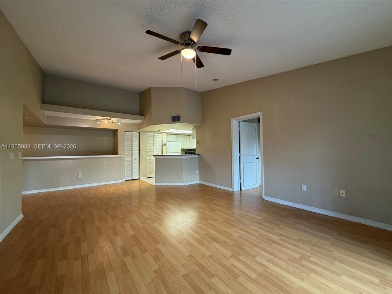 1600 Crestwood Ct S #1612 - Photo 7 of 19