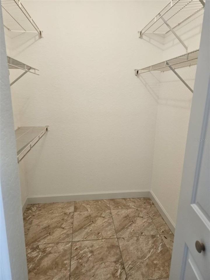 13815 Fairway Island Dr #1315 - Photo 5 of 20