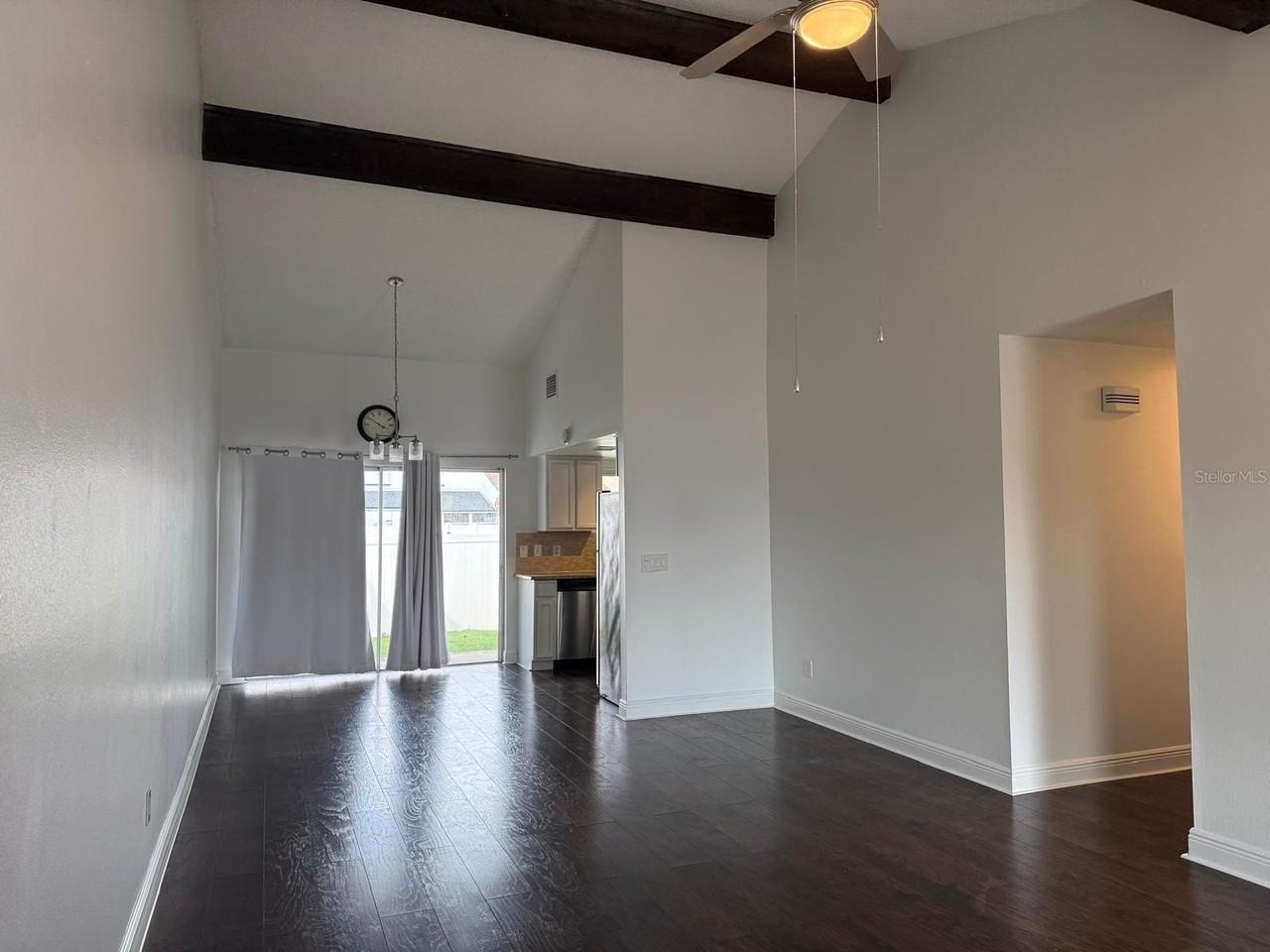 2709 Sunbury St - Photo 3 of 27