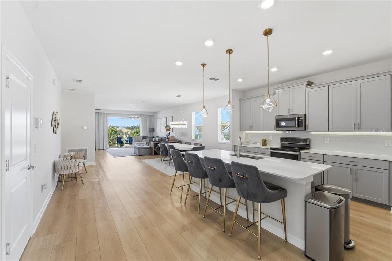 9014 Pinch Shot Dr - Photo 3 of 30