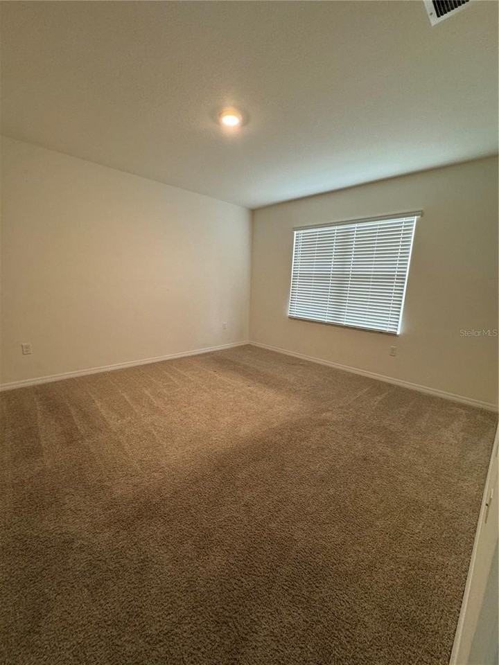 3902 Whitney Way - Photo 5 of 10