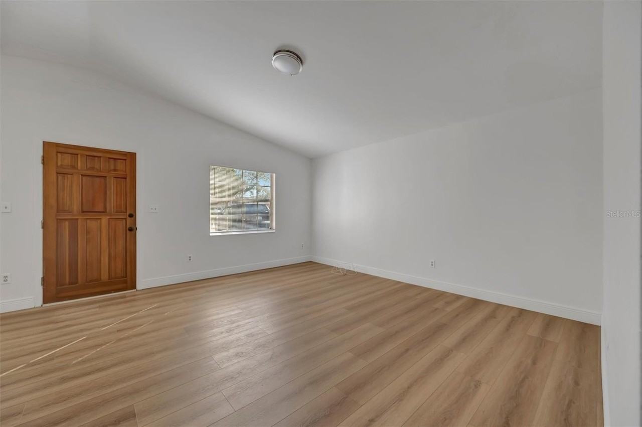 1262 Jeffords St - Photo 5 of 39