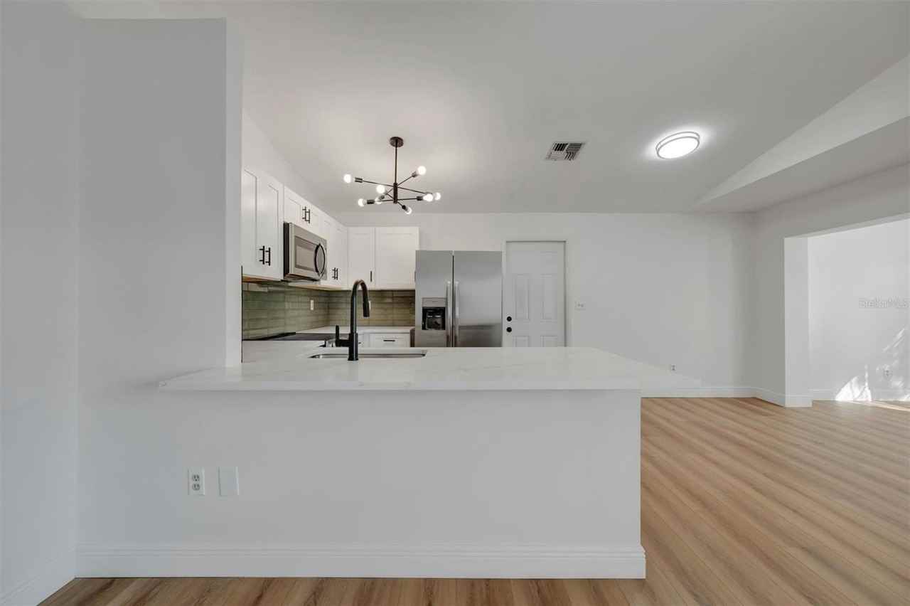 1262 Jeffords St - Photo 6 of 39