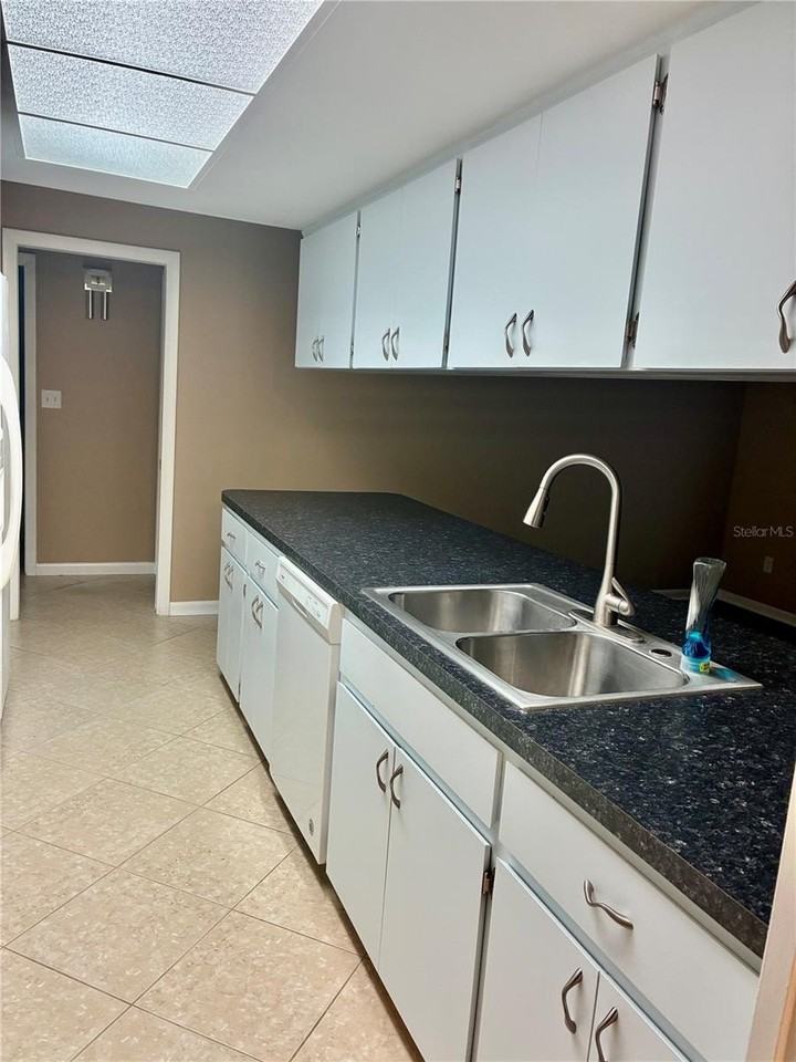 11275 90th Ter - Photo 6 of 14