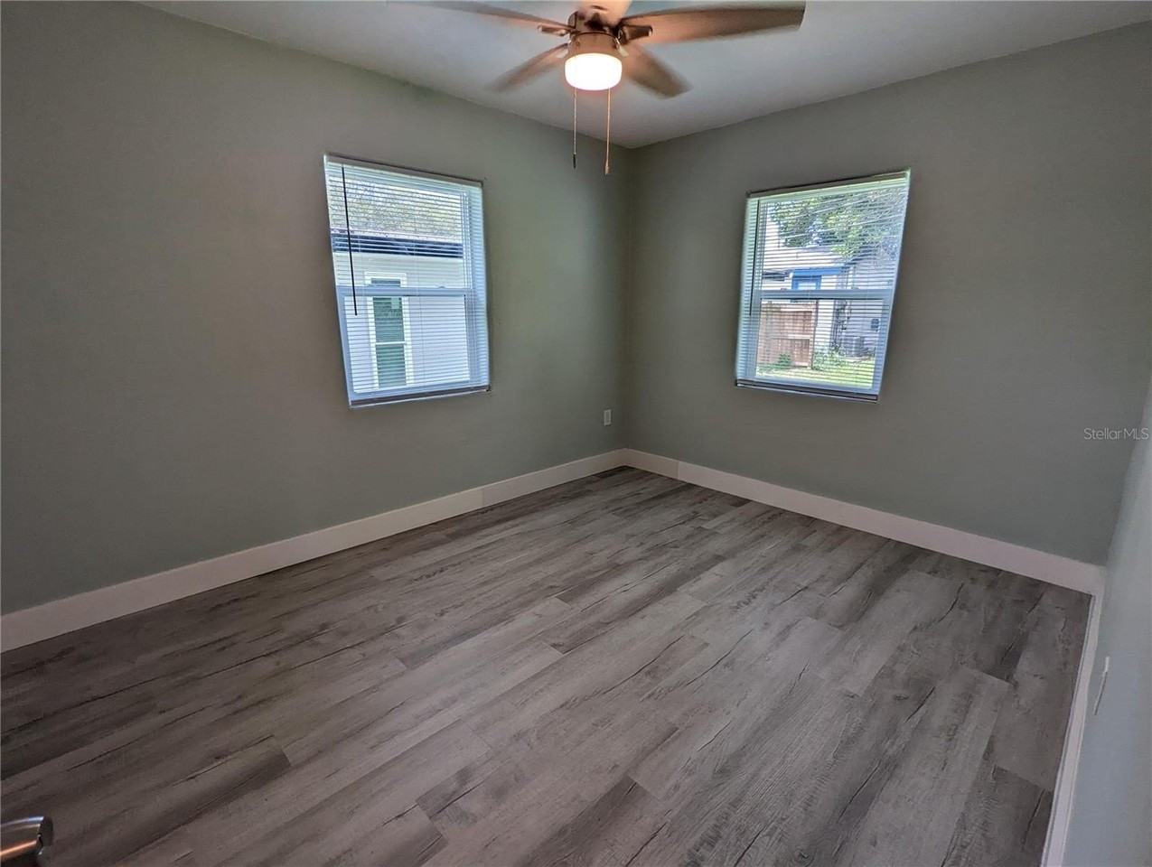 1404 San Juan Ct - Photo 3 of 8