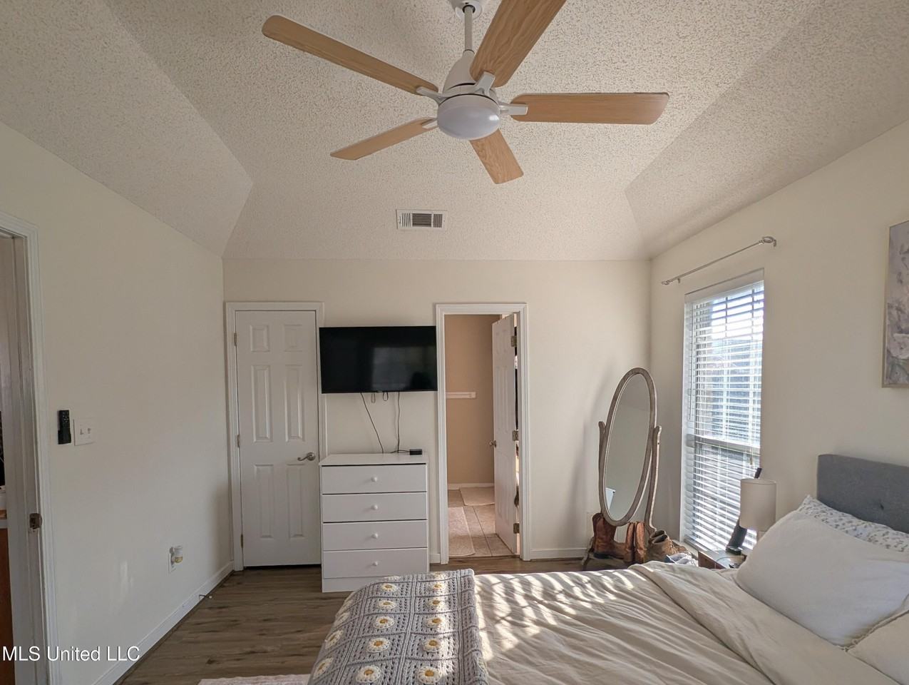 6636 Oakbrook Dr - Photo 7 of 16