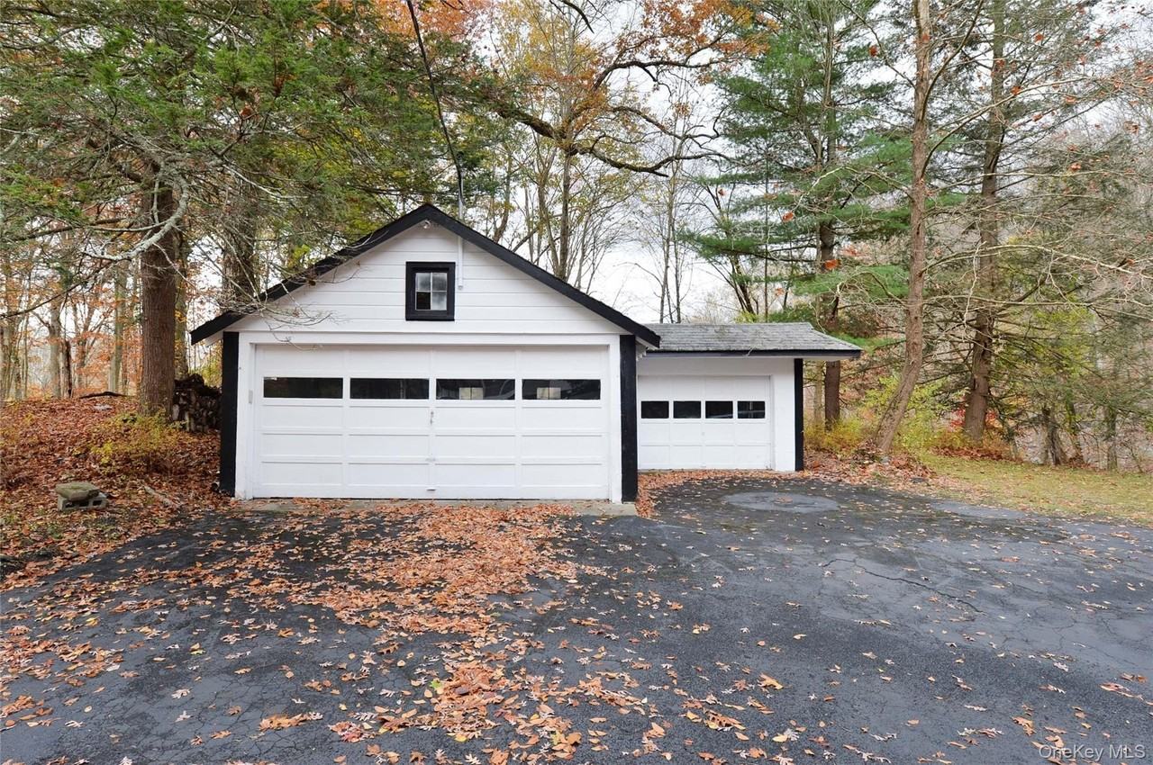 19 Johnsontown Rd - Photo 4 of 41