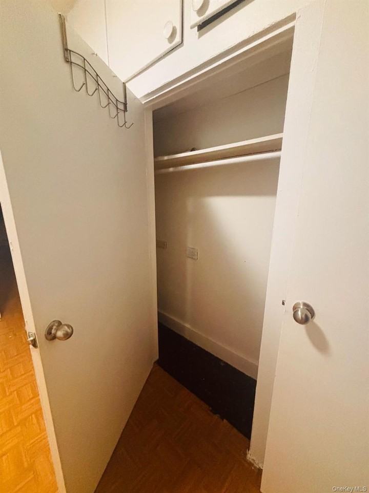 8815 Jamaica Ave - Photo 5 of 11