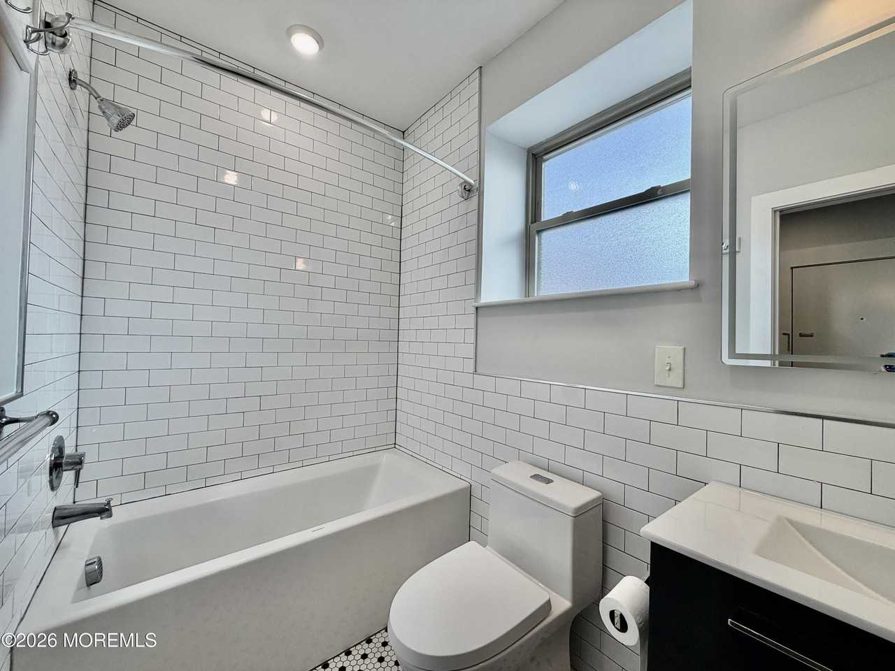 410 Bond St Unit 1 #1 - Photo 5 of 12
