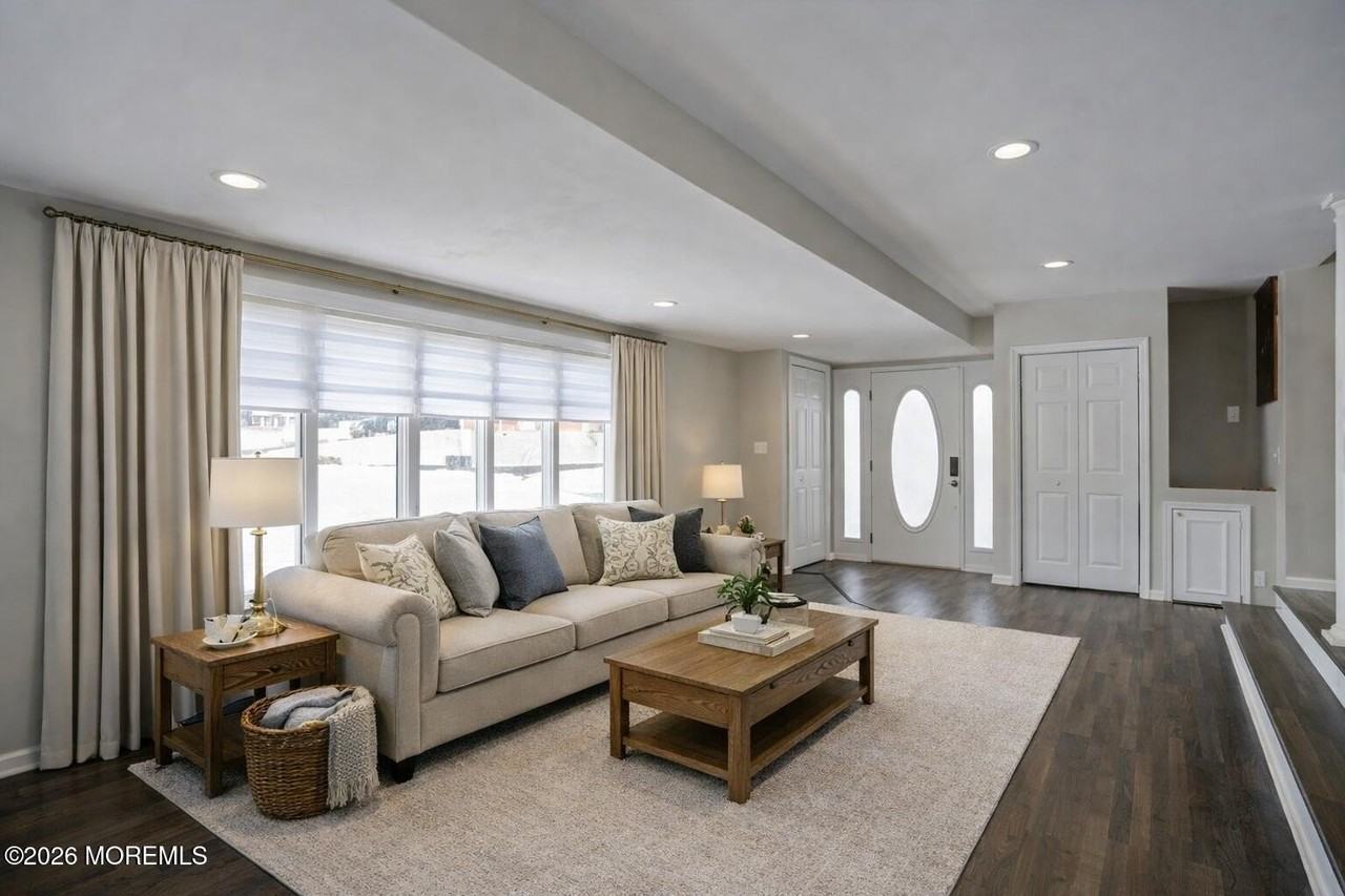 17 Thomas Rd - Photo 5 of 50