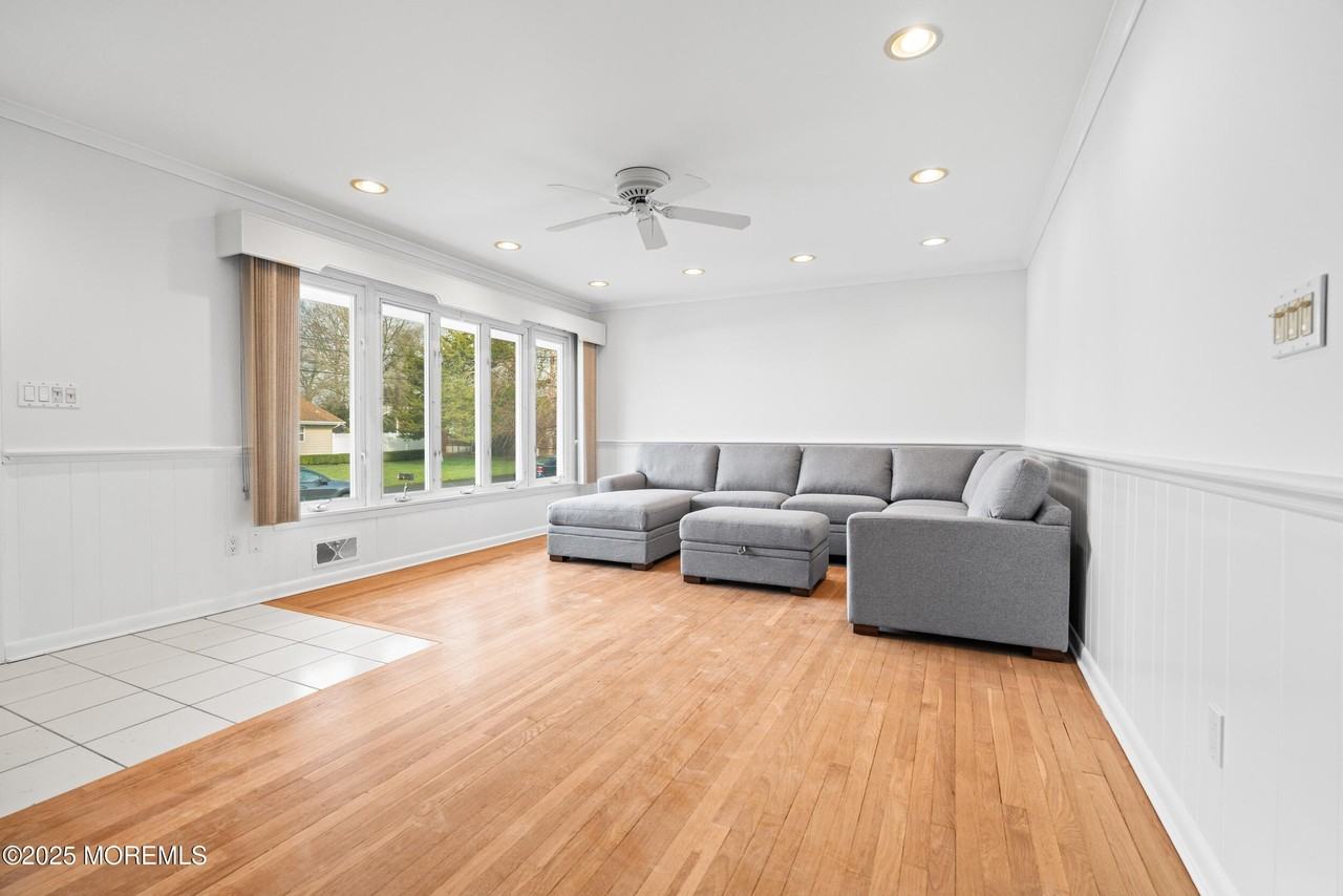 221 Belmar Ave - Photo 6 of 32