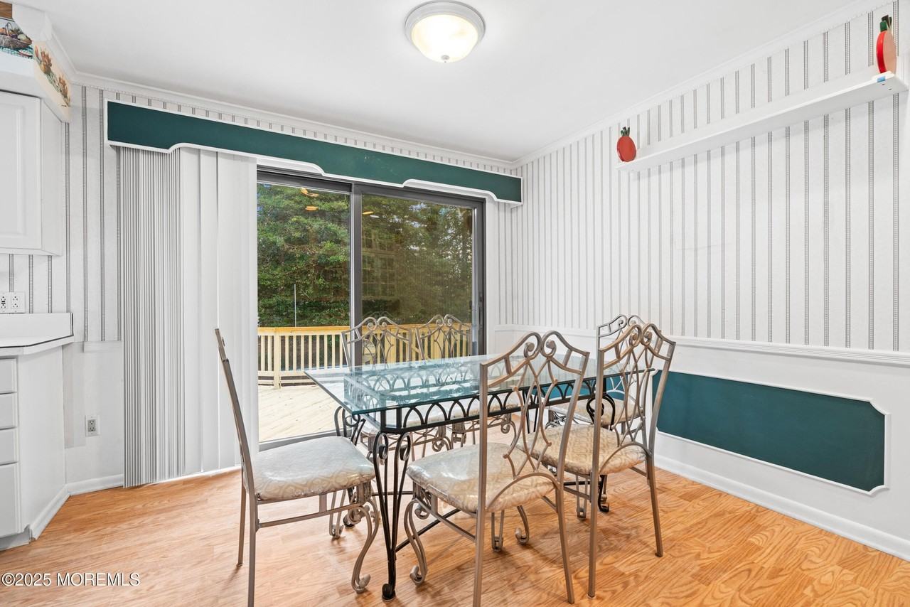 221 Belmar Ave - Photo 7 of 32