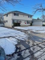 featured image of 9 Railroad St