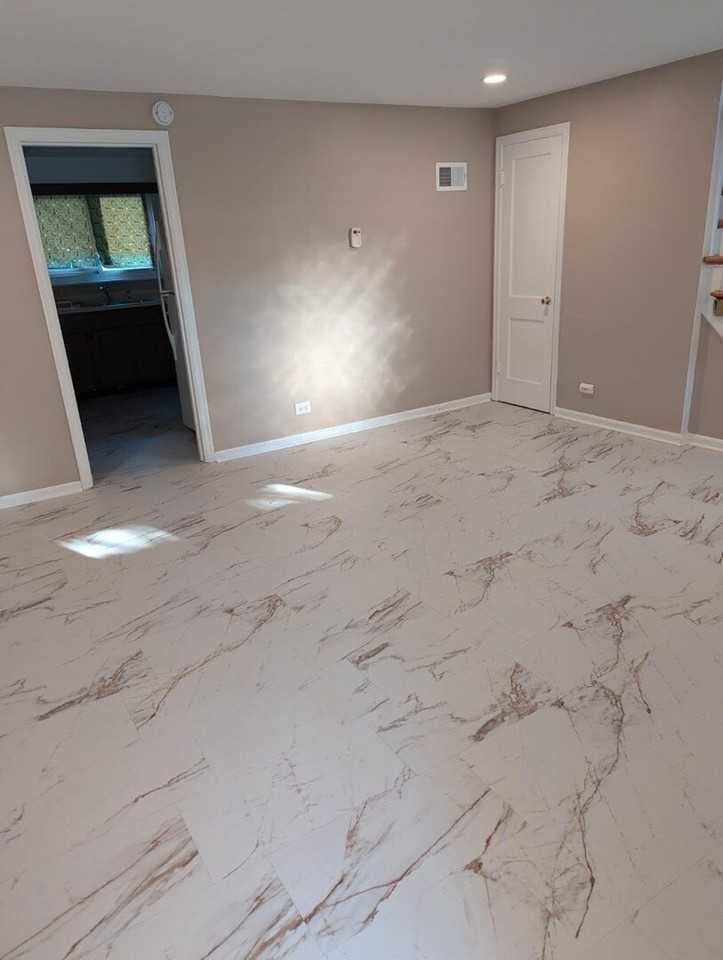 9517 S Merrion Ave - Photo 2 of 6