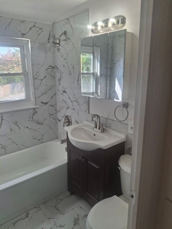 9517 S Merrion Ave - Photo 5 of 6