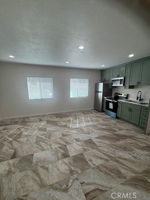 17298 Woodhill St #2 - Photo 4 of 19