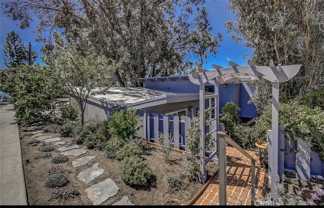 2370 Temple Hills Dr - Photo 1 of 1