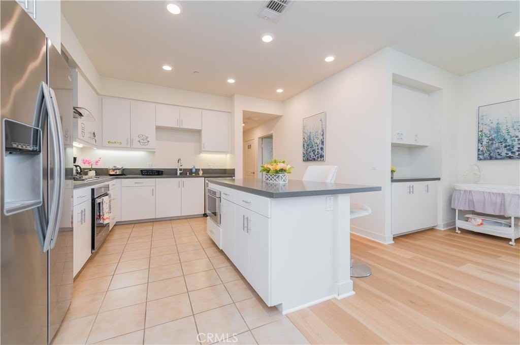 1524 Nolita - Photo 3 of 33