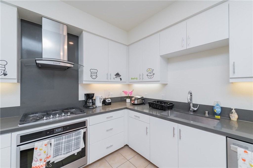 1524 Nolita - Photo 6 of 33