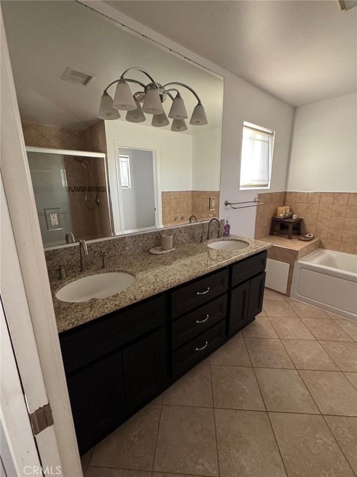 11428 178th St - Photo 7 of 16