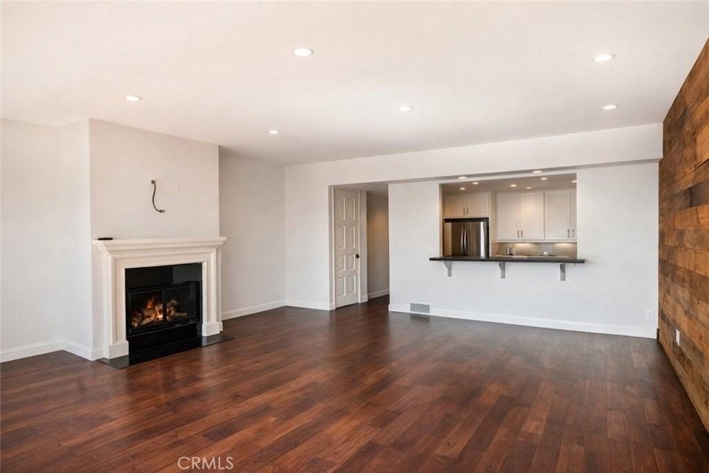 653 Manhattan Beach Blvd #M - Photo 3 of 15