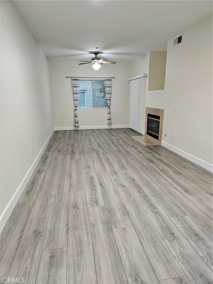 26526 Arboretum Way - Photo 3 of 8