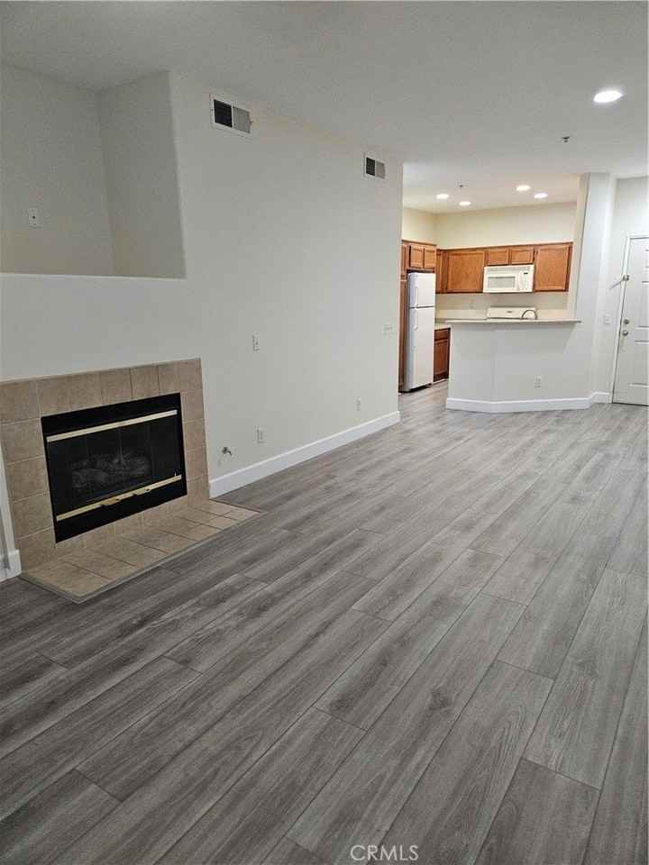 26526 Arboretum Way - Photo 4 of 8