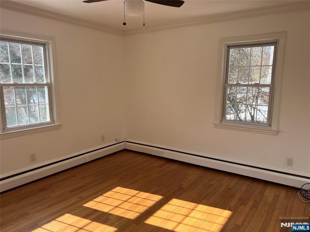 195 Godwin Ave 1st Fl - Photo 7 of 11