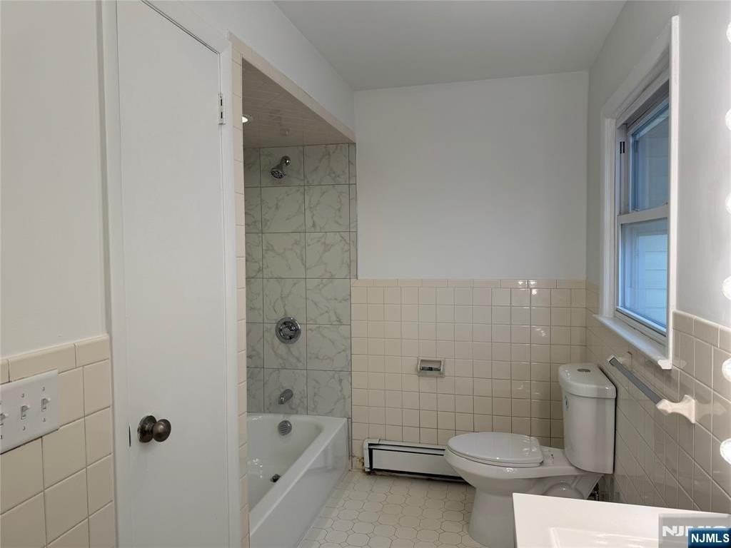 27 Lincoln Pl - Photo 5 of 14