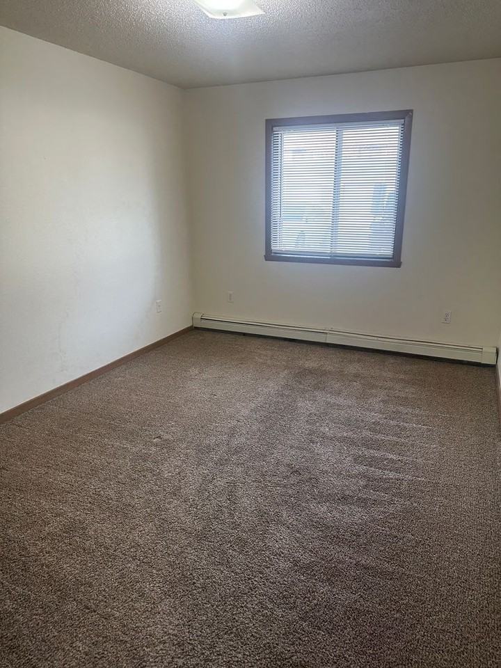 Brandy Center Apartments - Photo 5 of 14