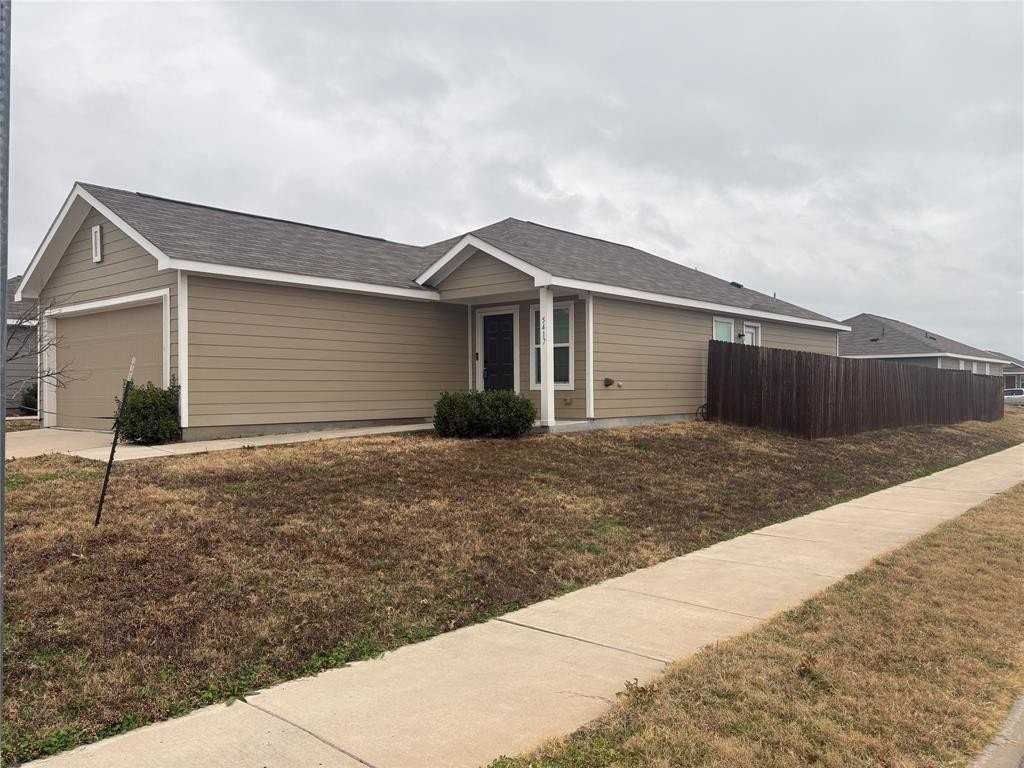 5417 Vinebrook Way - Photo 2 of 19