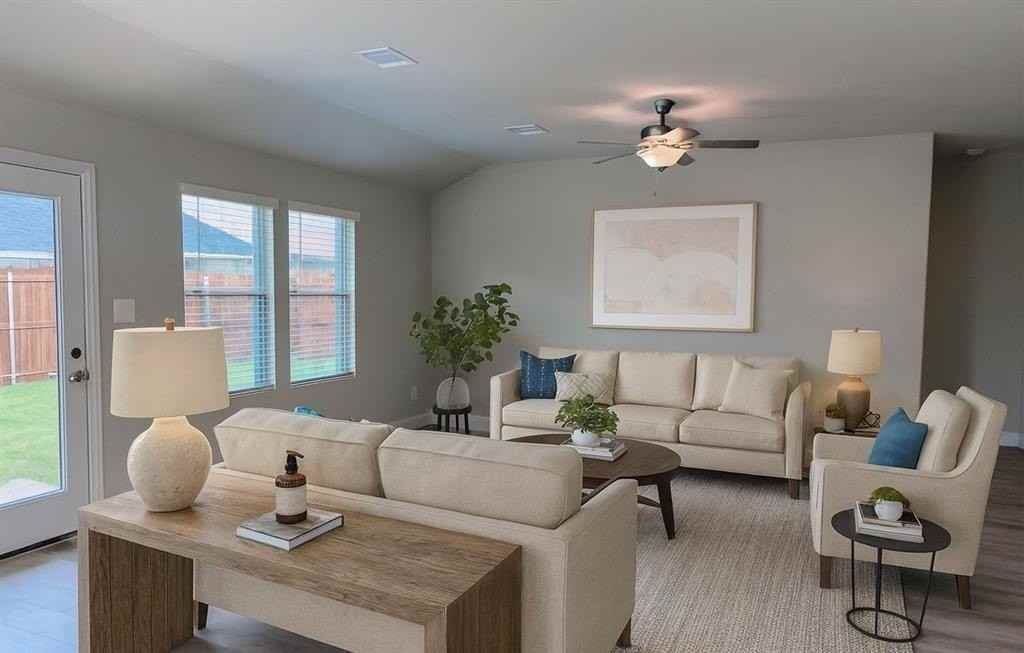 601 Huntley Dr - Photo 4 of 27