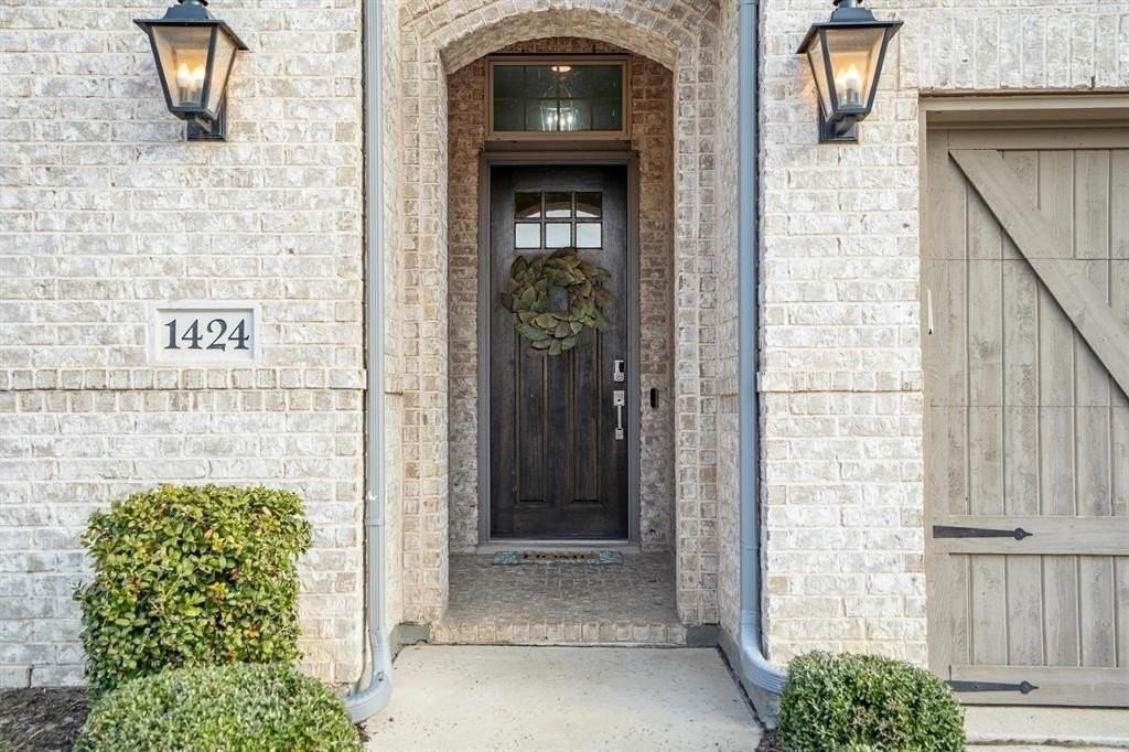 1424 16th St - Photo 3 of 40