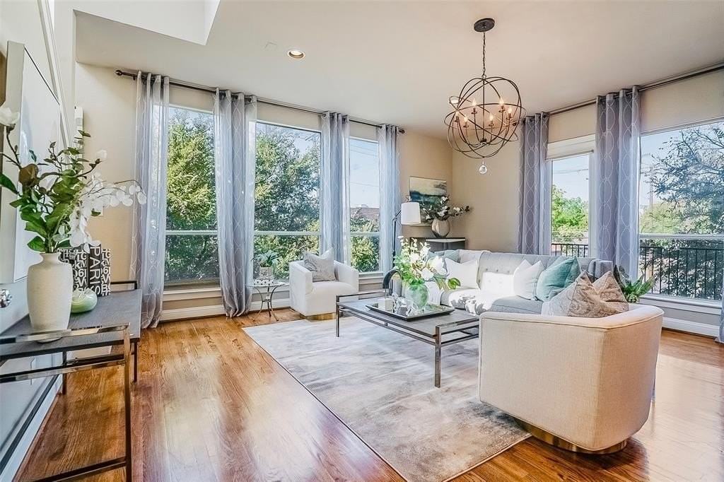 1333 Saint Joseph St #16 - Photo 4 of 26