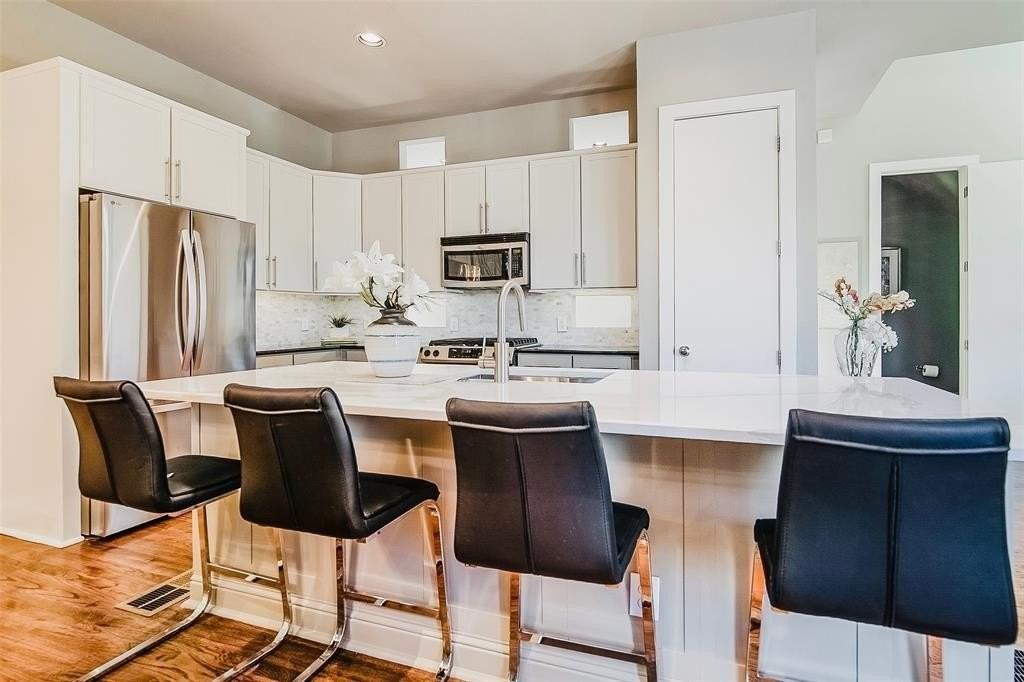 1333 Saint Joseph St #16 - Photo 6 of 26