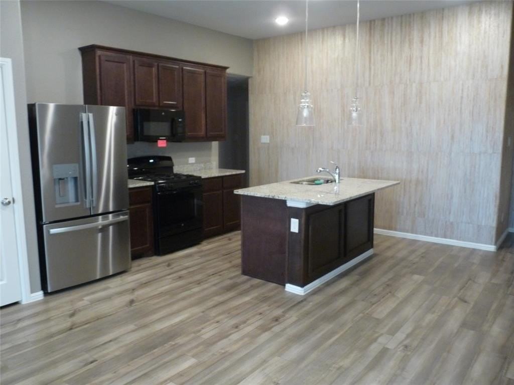 14020 Danesdale Dr - Photo 3 of 28