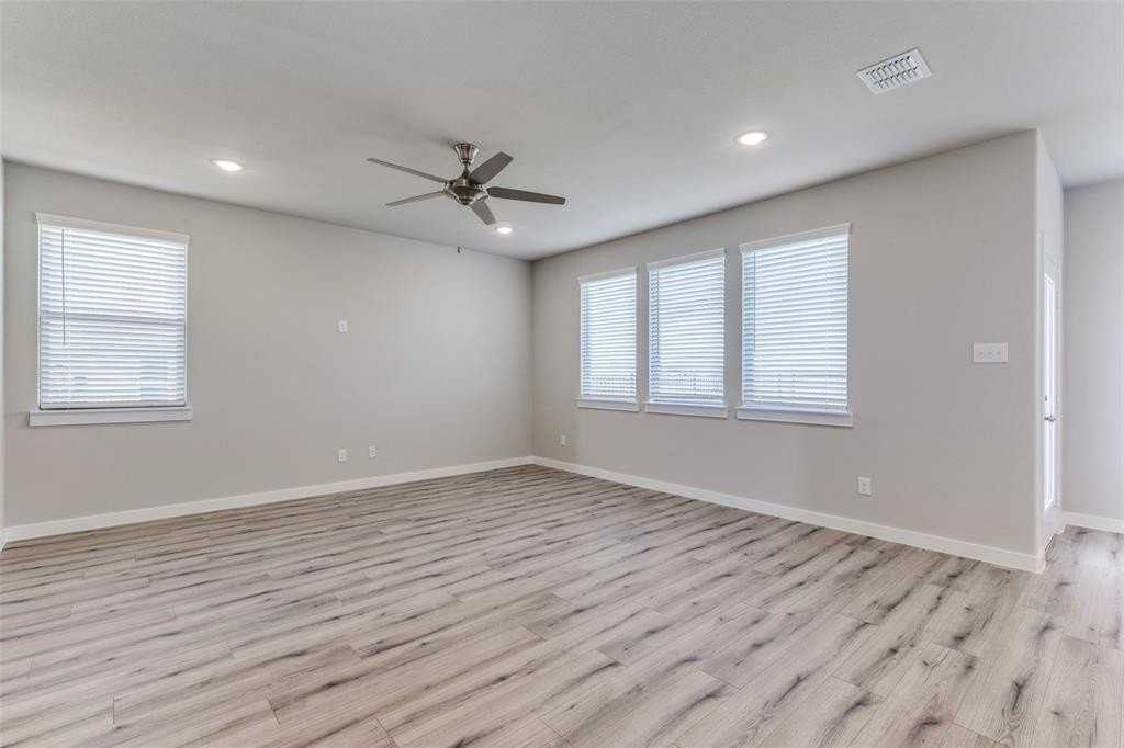 3108 Leatherwood Ln - Photo 2 of 16