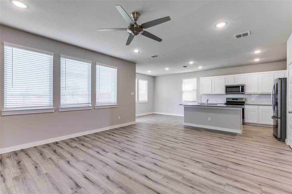 3108 Leatherwood Ln - Photo 3 of 16