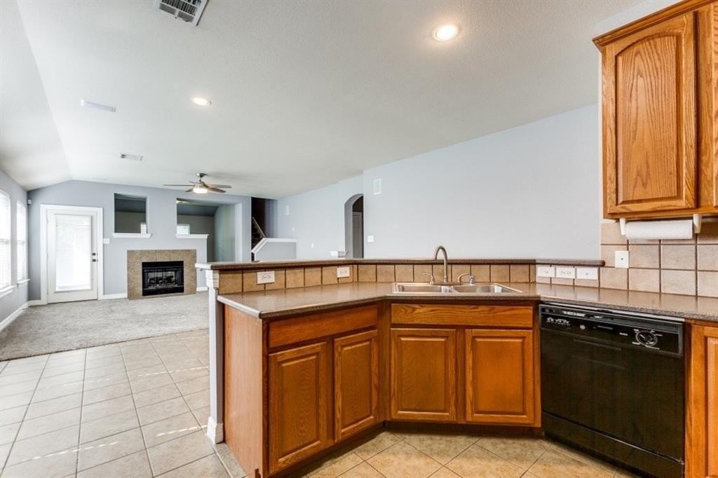 4709 Brighton Dr - Photo 7 of 24