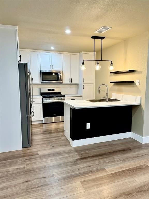 1213 Hawley Ln - Photo 2 of 12