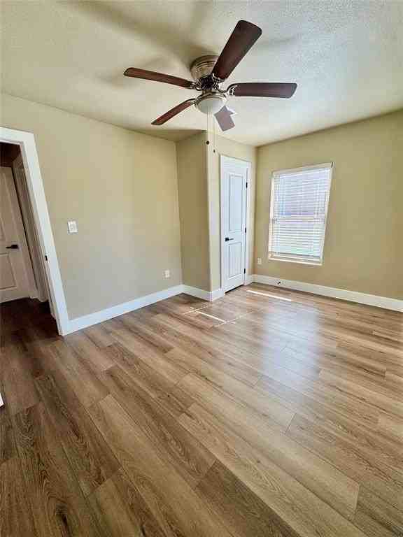 1213 Hawley Ln - Photo 7 of 12