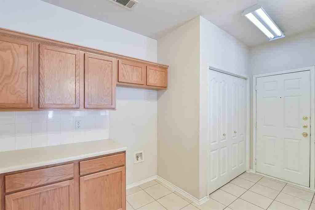 1408 Melanie Trl - Photo 7 of 21