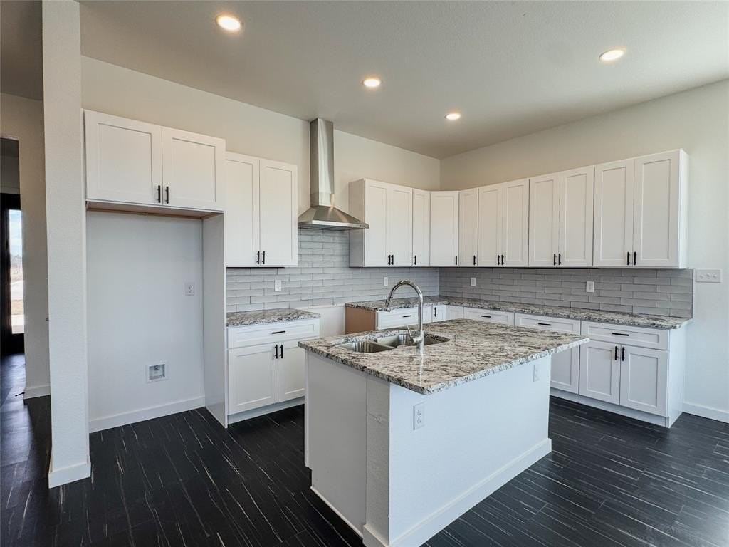 Lacy Ln - Photo 6 of 19