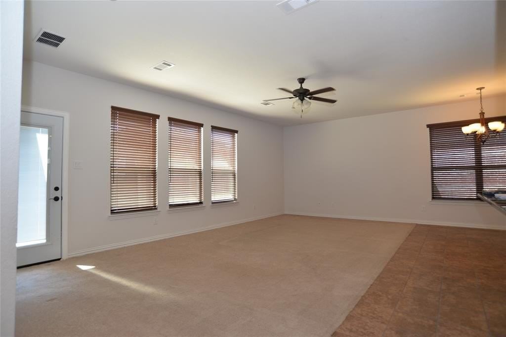 213 Emerald Creek Dr - Photo 6 of 21